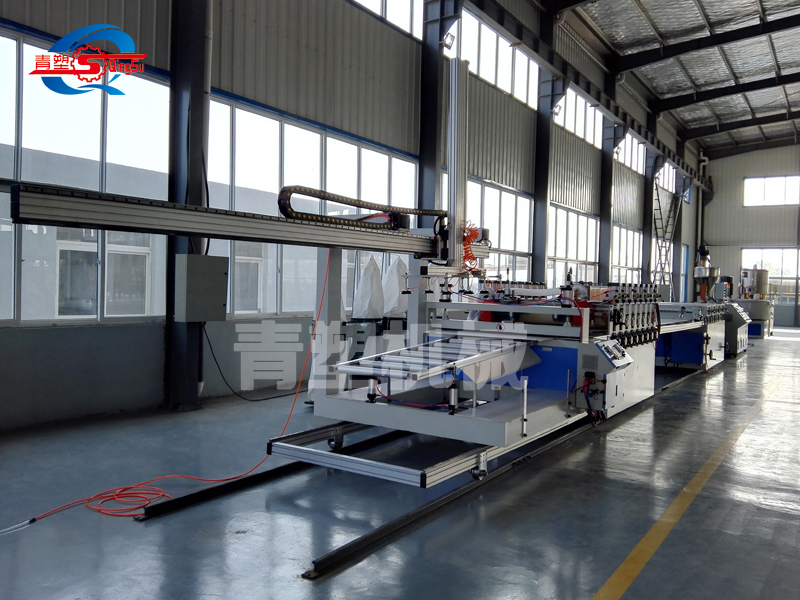 PVC結皮發(fā)泡板生產(chǎn)線SJSZ80/156